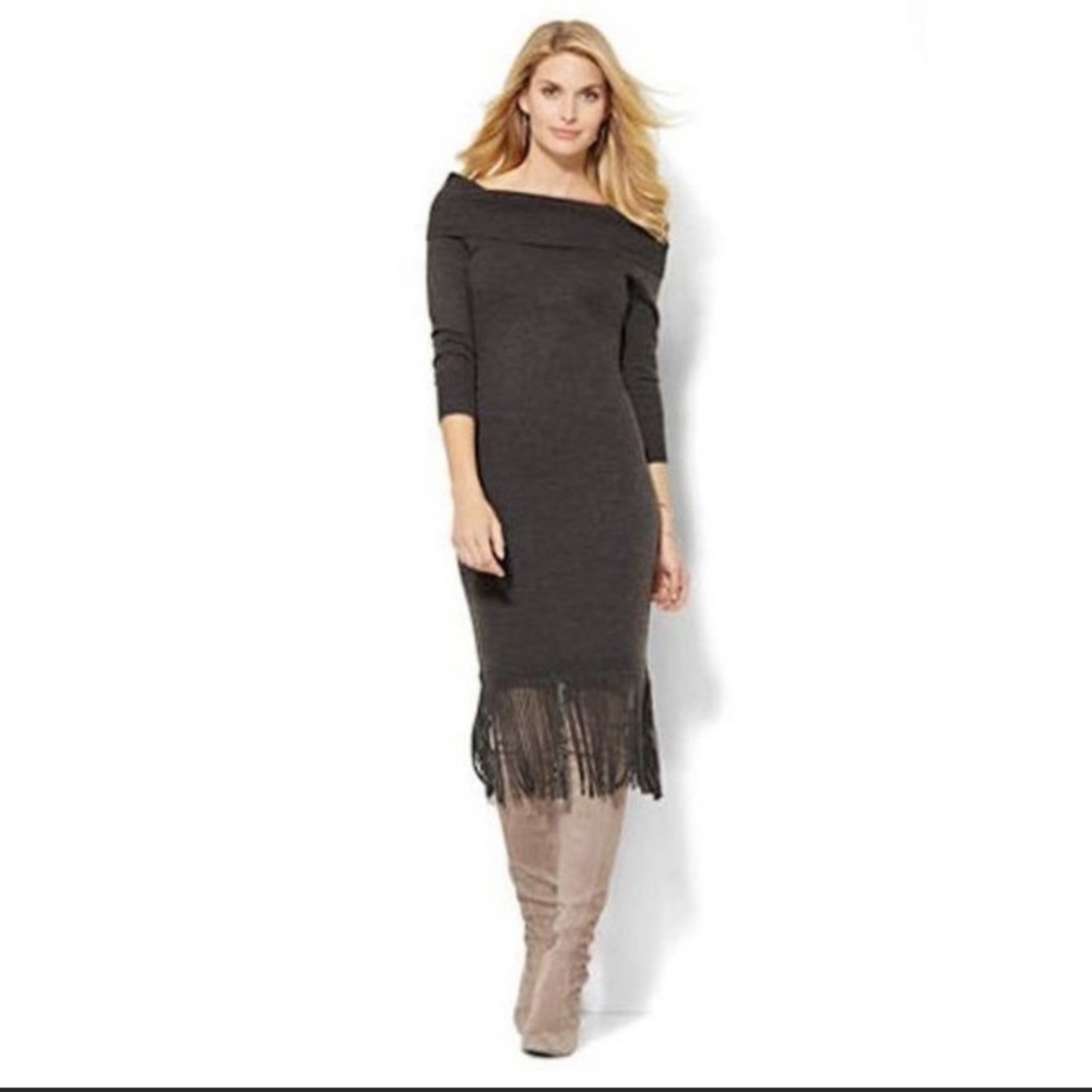 Fringe sweater dress size L only worn once!